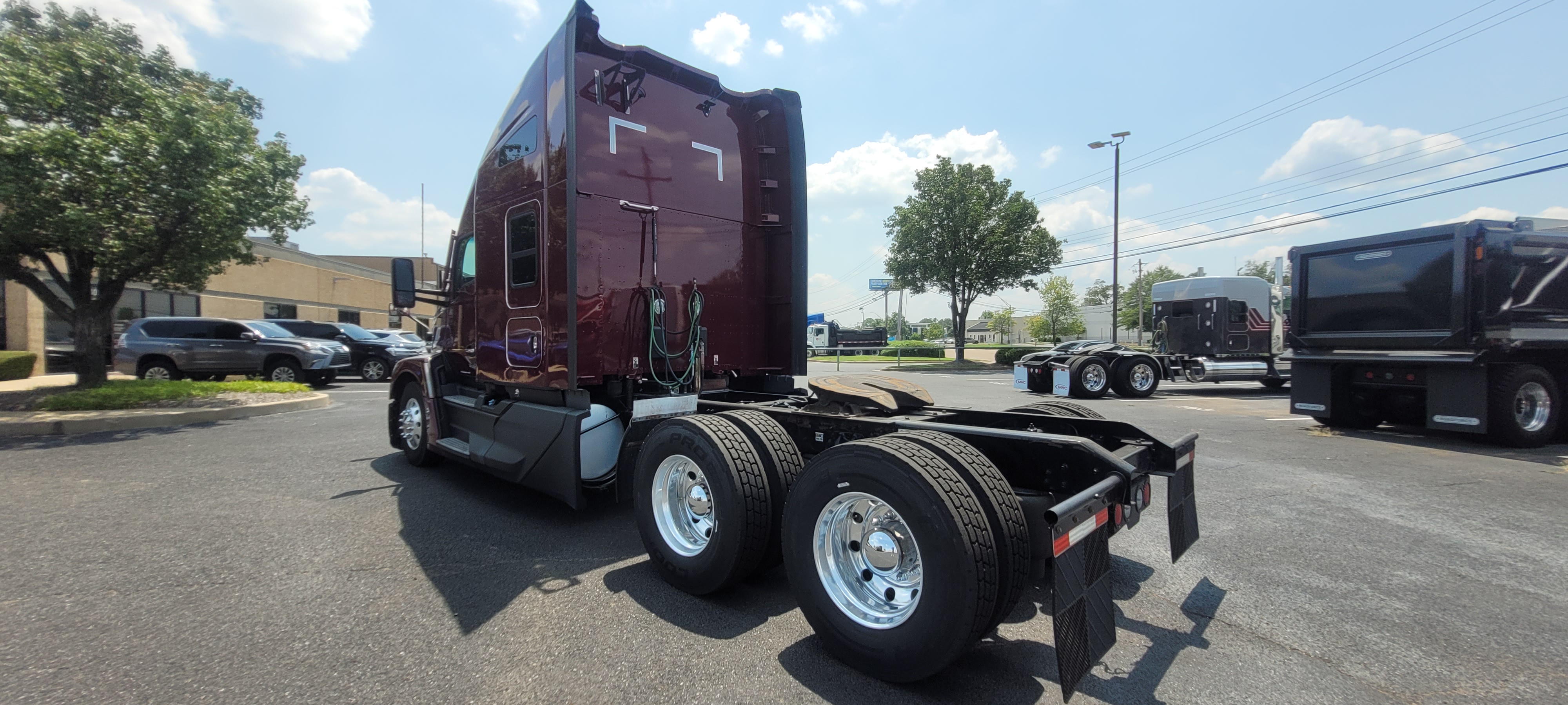 2023 Kenworth T680