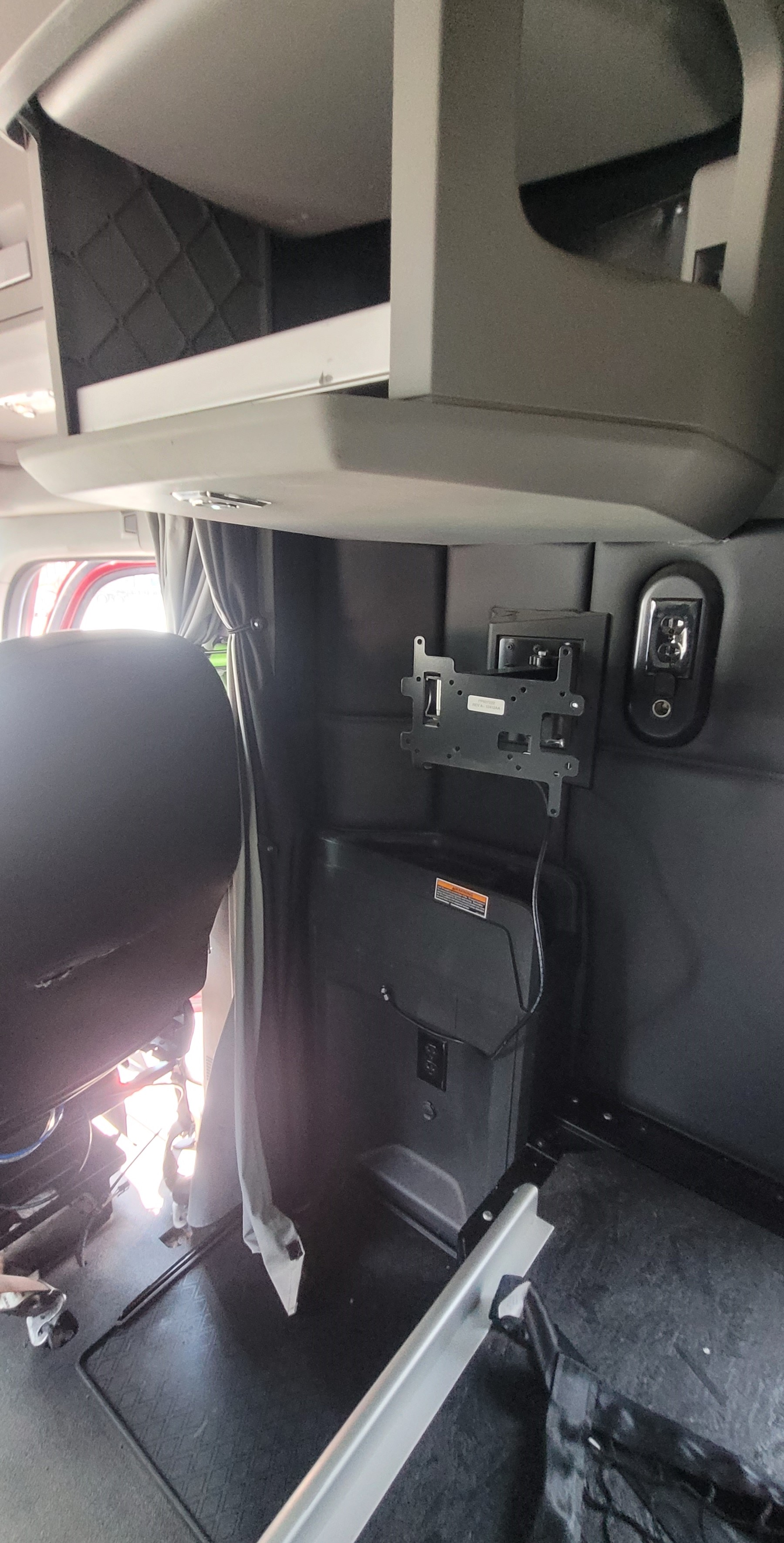2023 Kenworth T680