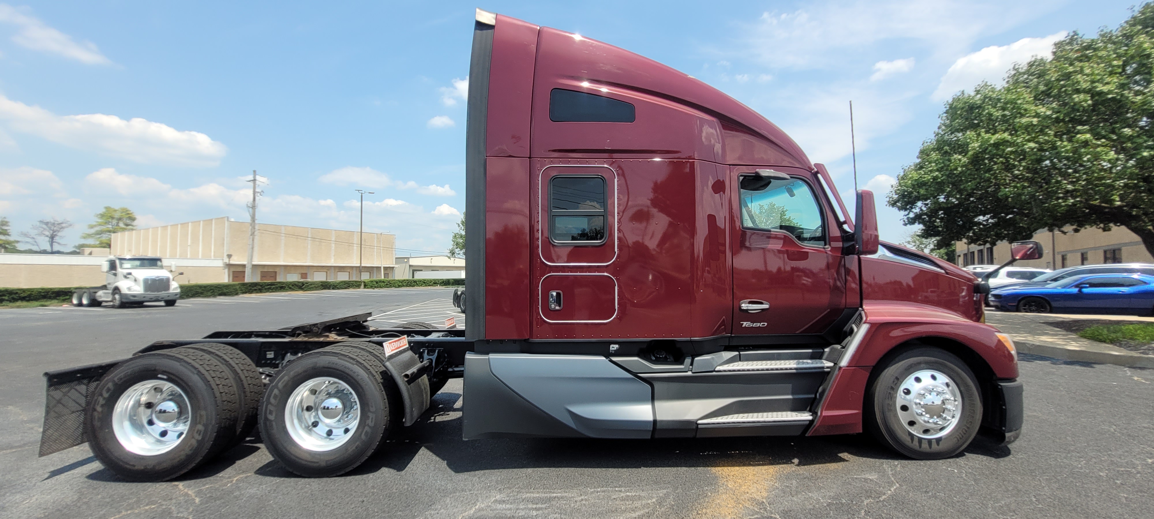 2023 Kenworth T680