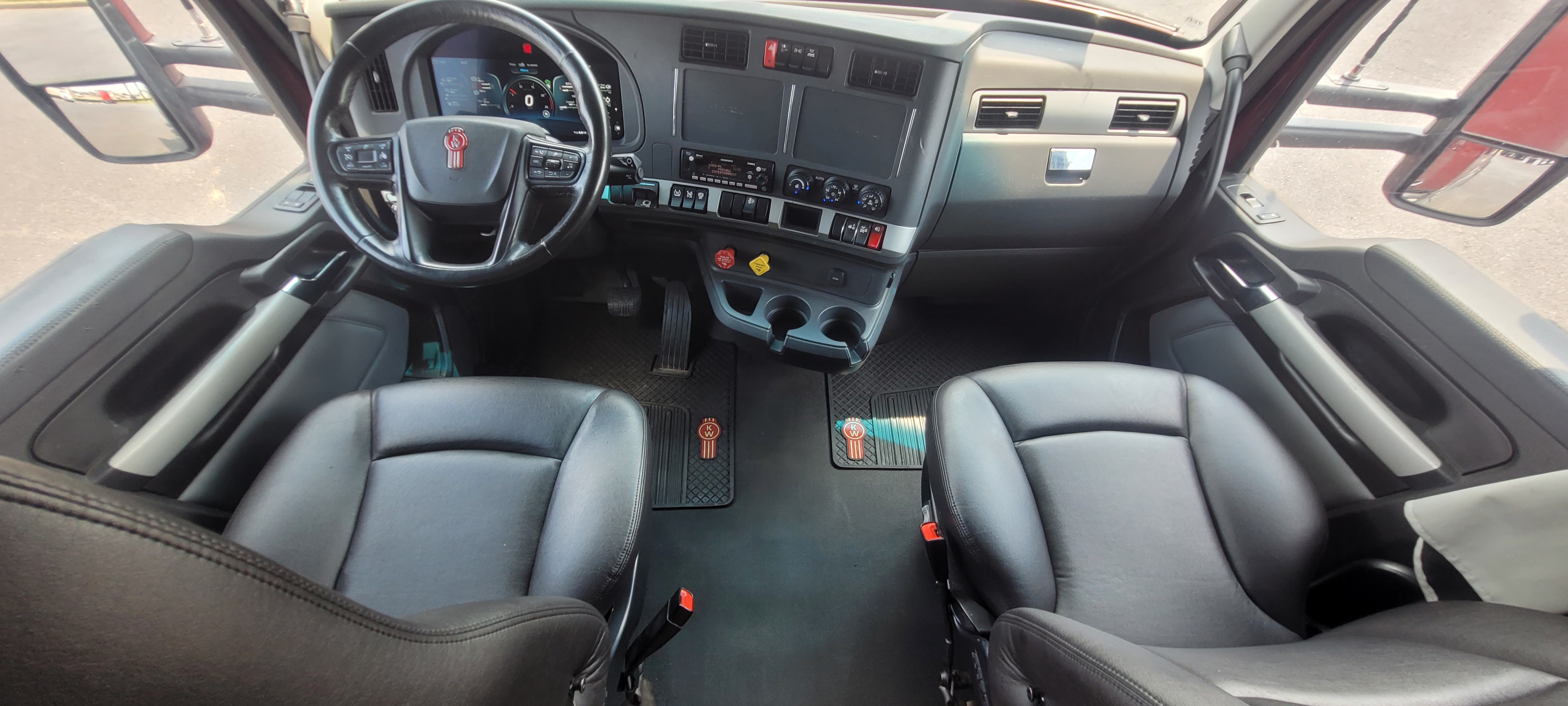 2023 Kenworth T680