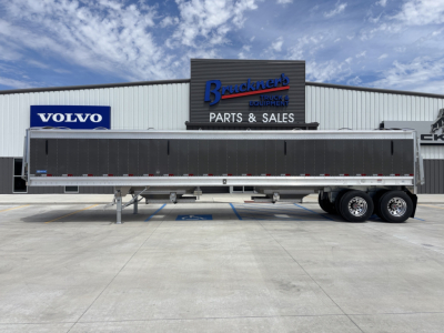 Trailer side view of 2027 Stoughton 40' Alum Grain Hopper with 68" sides and dual rear axles.