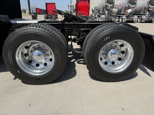 2022 Peterbilt 579