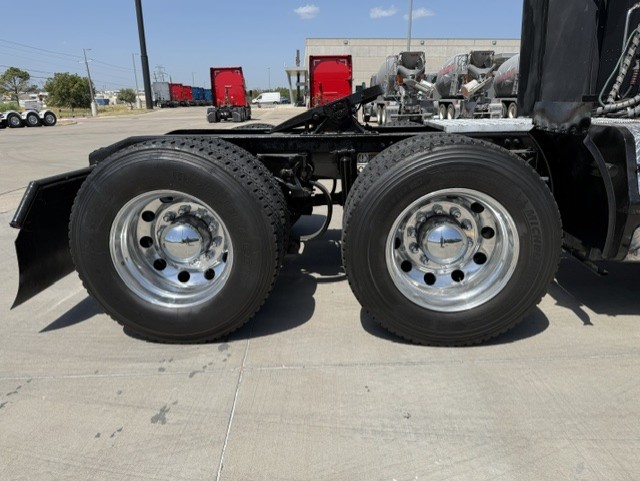 2022 Peterbilt 579