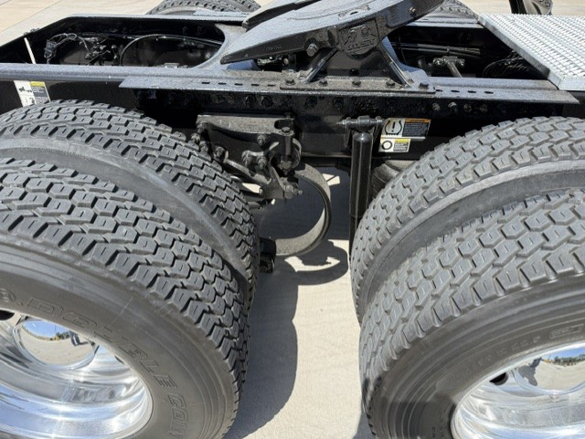 2022 Peterbilt 579