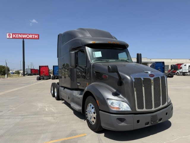 2022 Peterbilt 579