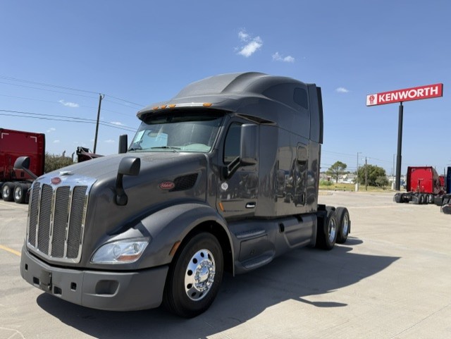 2022 Peterbilt 579
