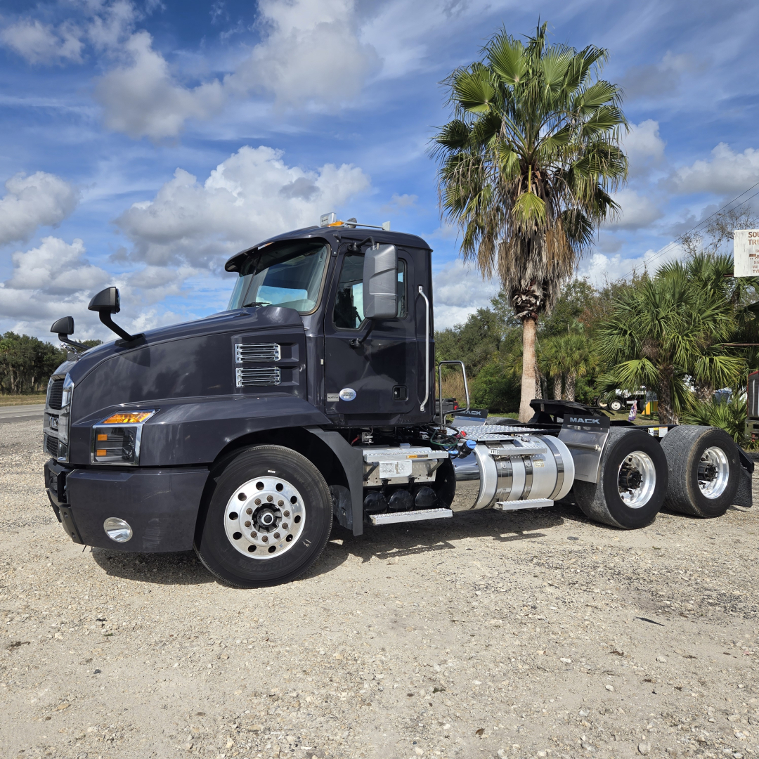Truck chassis with cab showing Mack ANTHEN 2019 Day Cab specification under used trucks category.