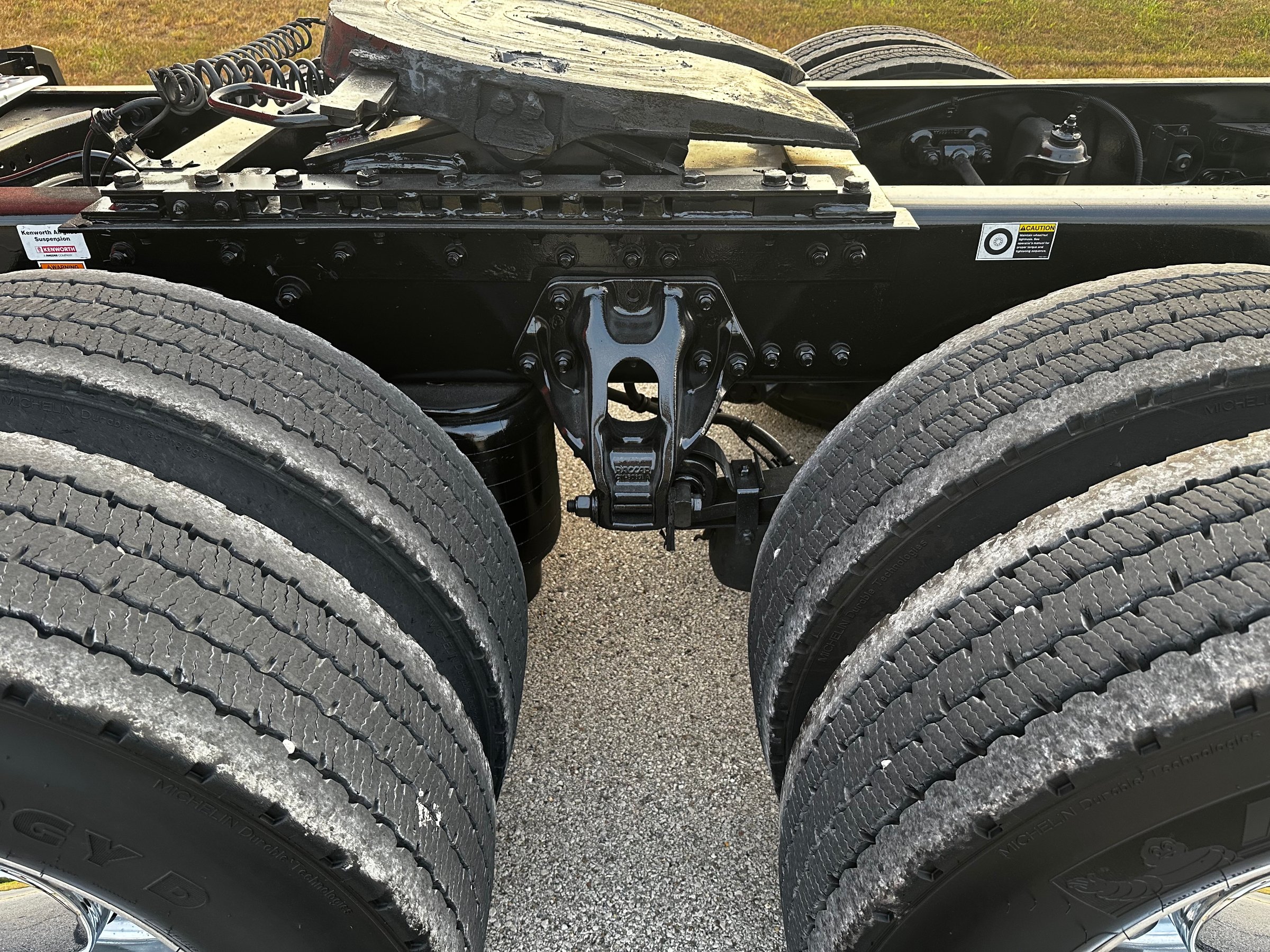 2023 Kenworth T680