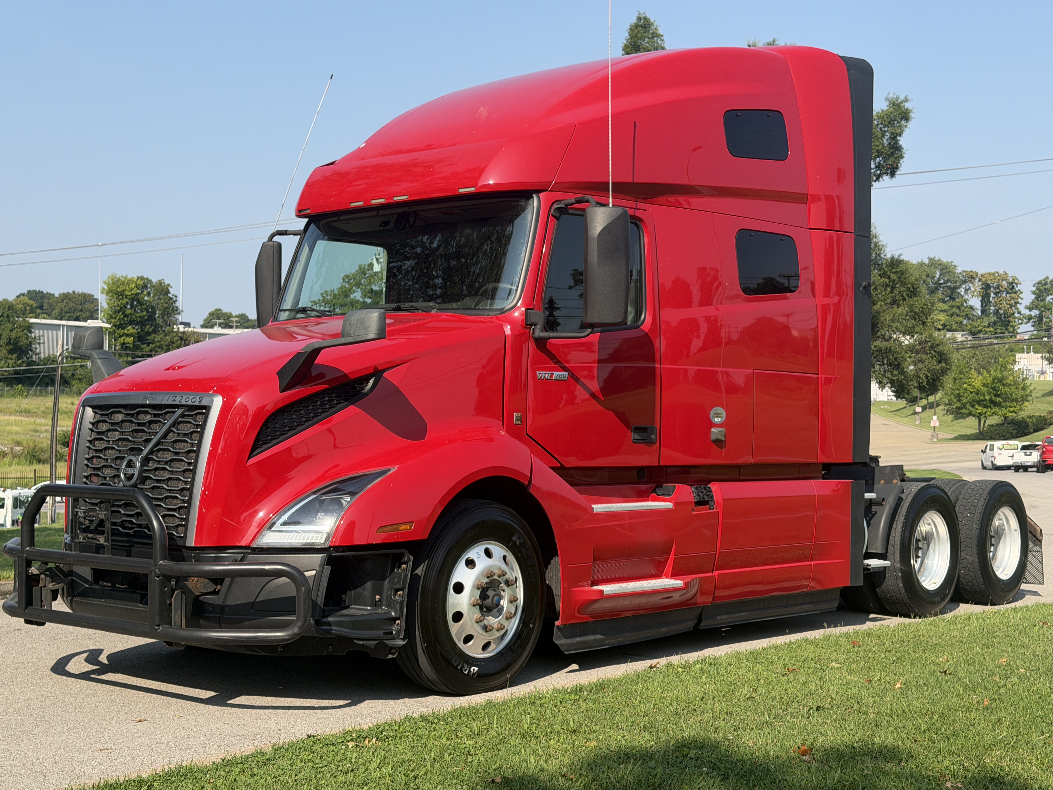 2022 Volvo VNL64T760