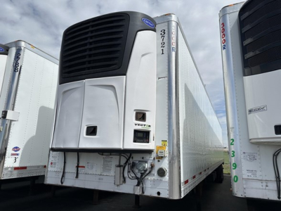 Trailer 2015 Utility Vector 8600 MT reefer trailer front view with Vectron refrigeration unit and VIN tag visible.