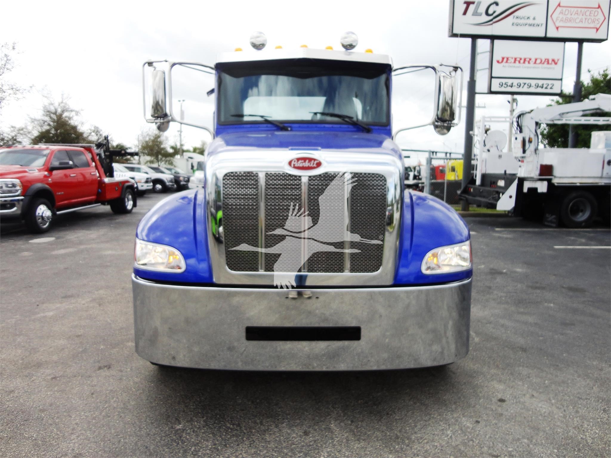 2022 Peterbilt 337
