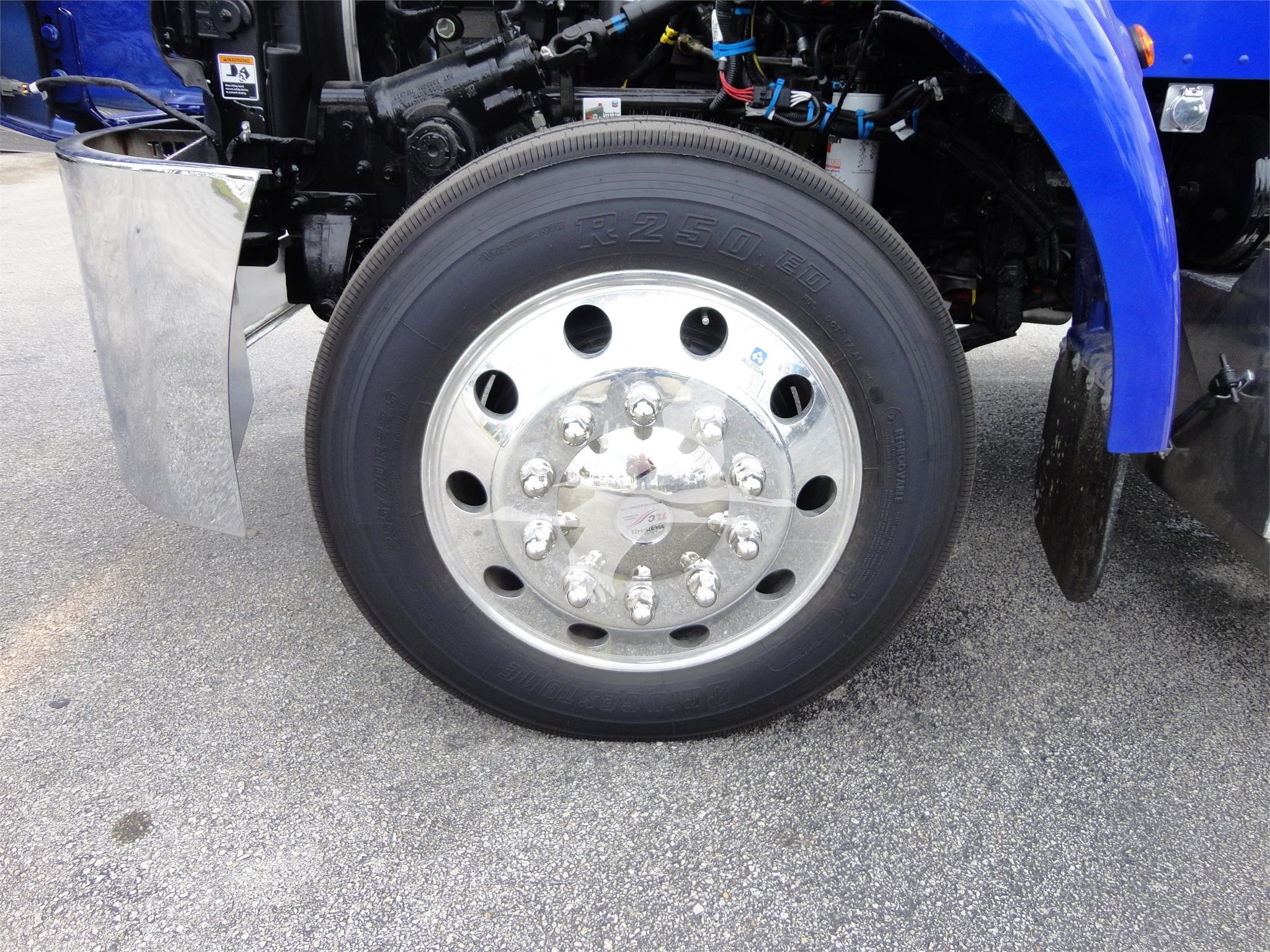 2022 Peterbilt 337