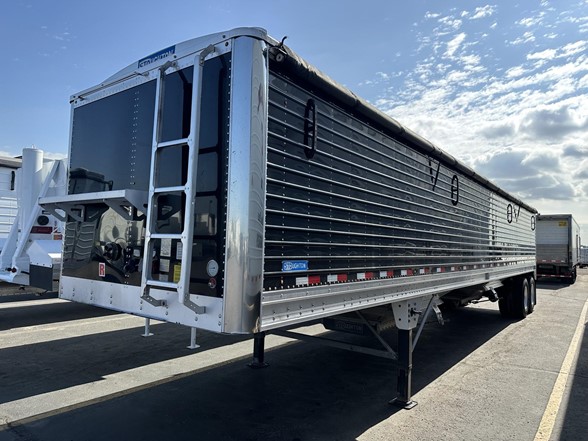 2025 Stoughton Grain Hopper