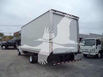 2011 Ford E450 box truck rear view showing cargo area and rear bumper with reflectors