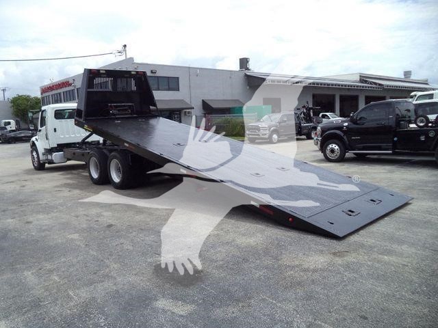2006 Freightliner M2 106