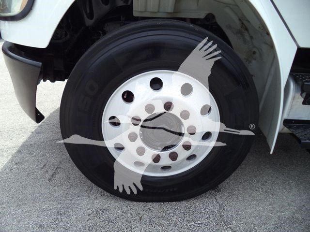 2006 Freightliner M2 106