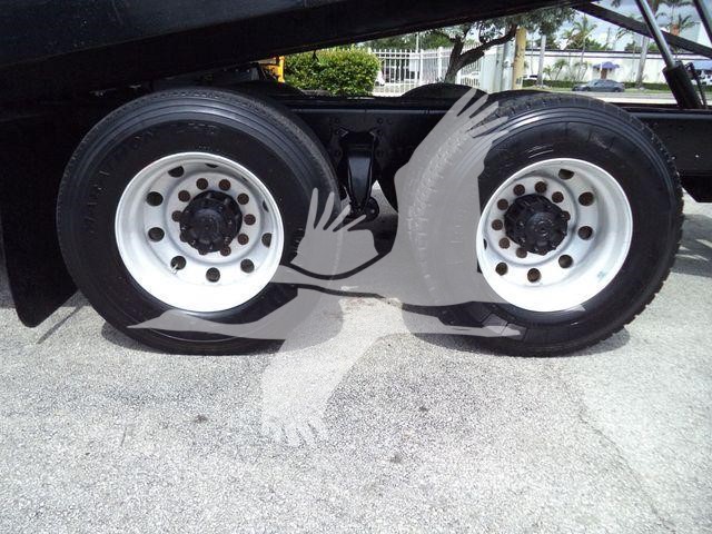 2006 Freightliner M2 106