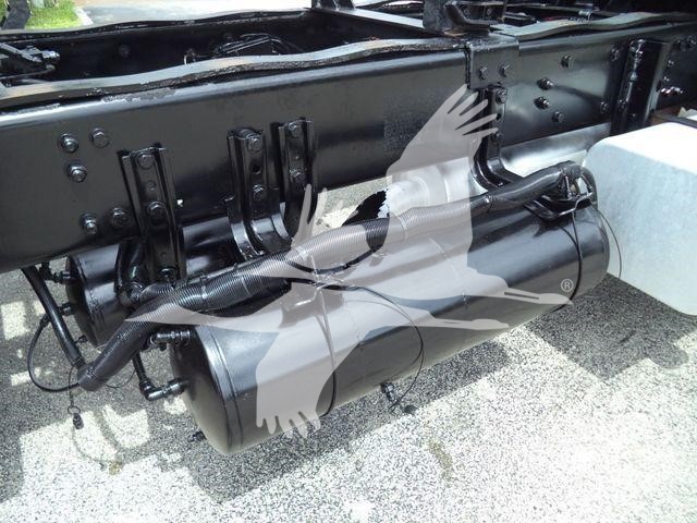 2006 Freightliner M2 106