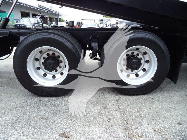 2006 Freightliner M2 106
