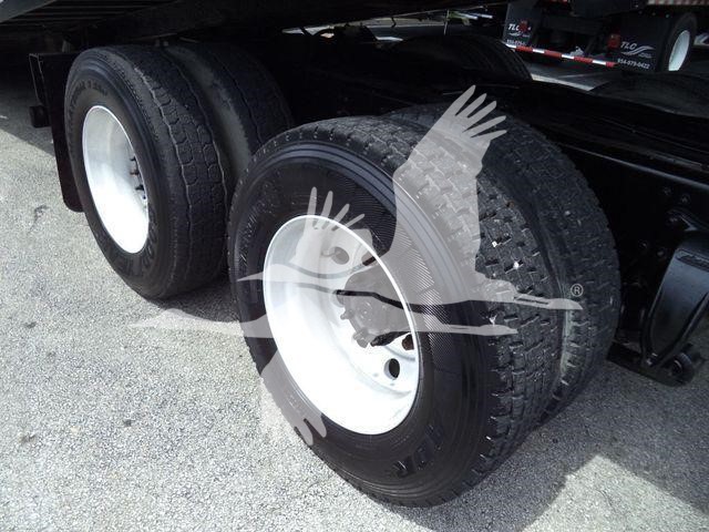 2006 Freightliner M2 106