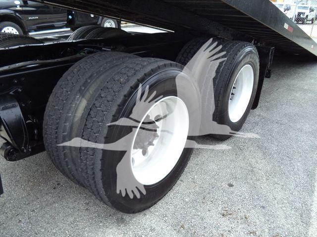 2006 Freightliner M2 106