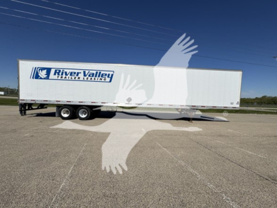 Trailer side showing River Valley Trailer Leasing logo and '2014 Utility 4000Dx' context from listing.