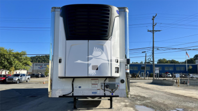 Reefer trailer rear view showing cooling unit and platform, with VIN 527SR5326PM031807 and stock 53-6079.