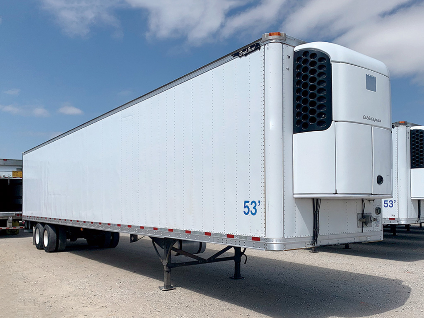 Great Dane multi-temp refrigerated trailer mounted on dual-axle dolly with 53' length, white exterior, front refrigeration unit, VIN 1GRAA0625GE700836, stock 558498.