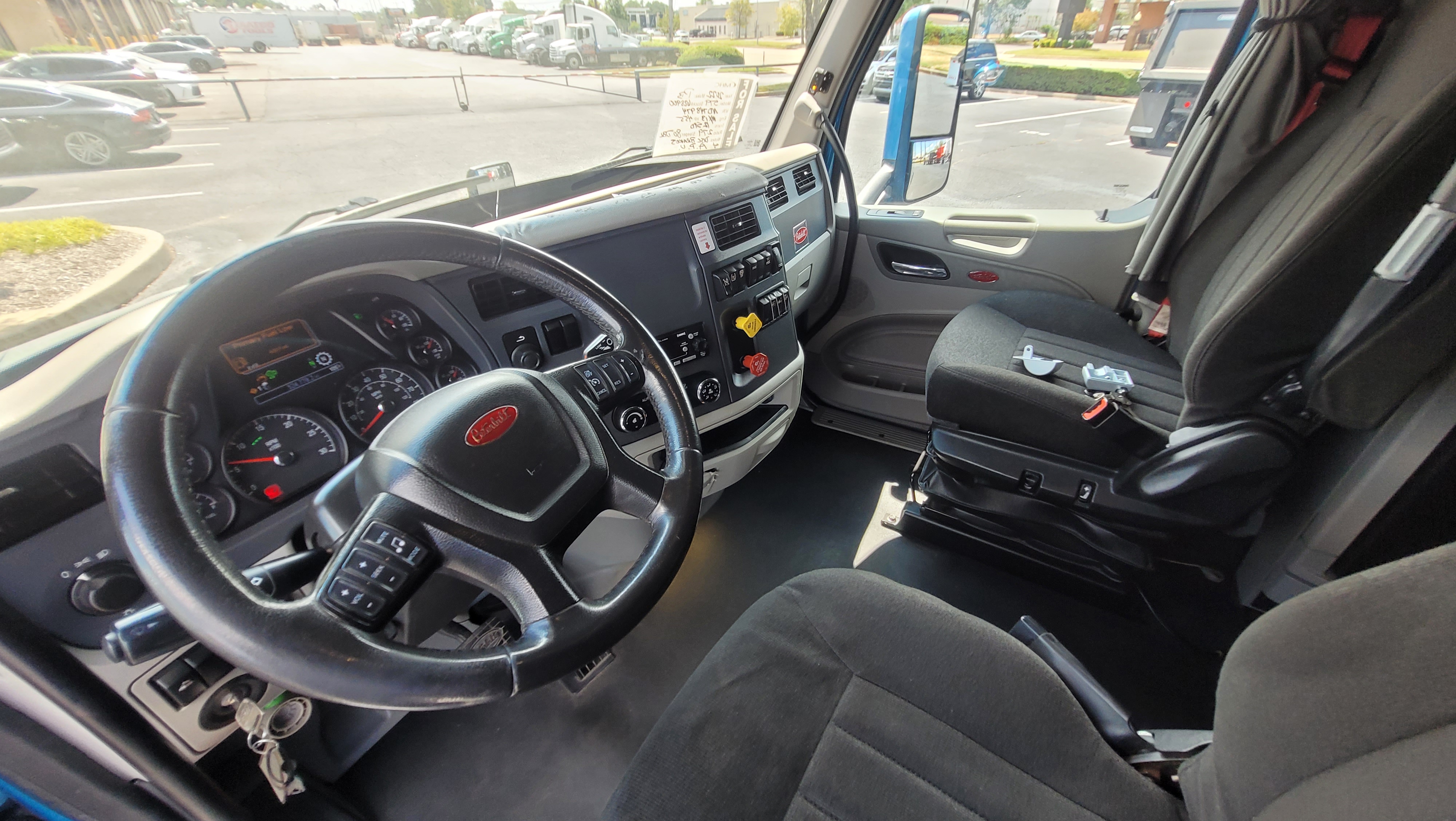2022 Peterbilt 579