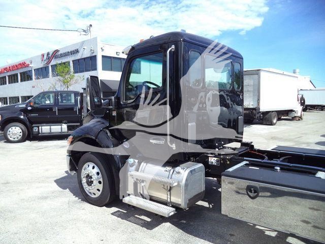 2025 Kenworth T280