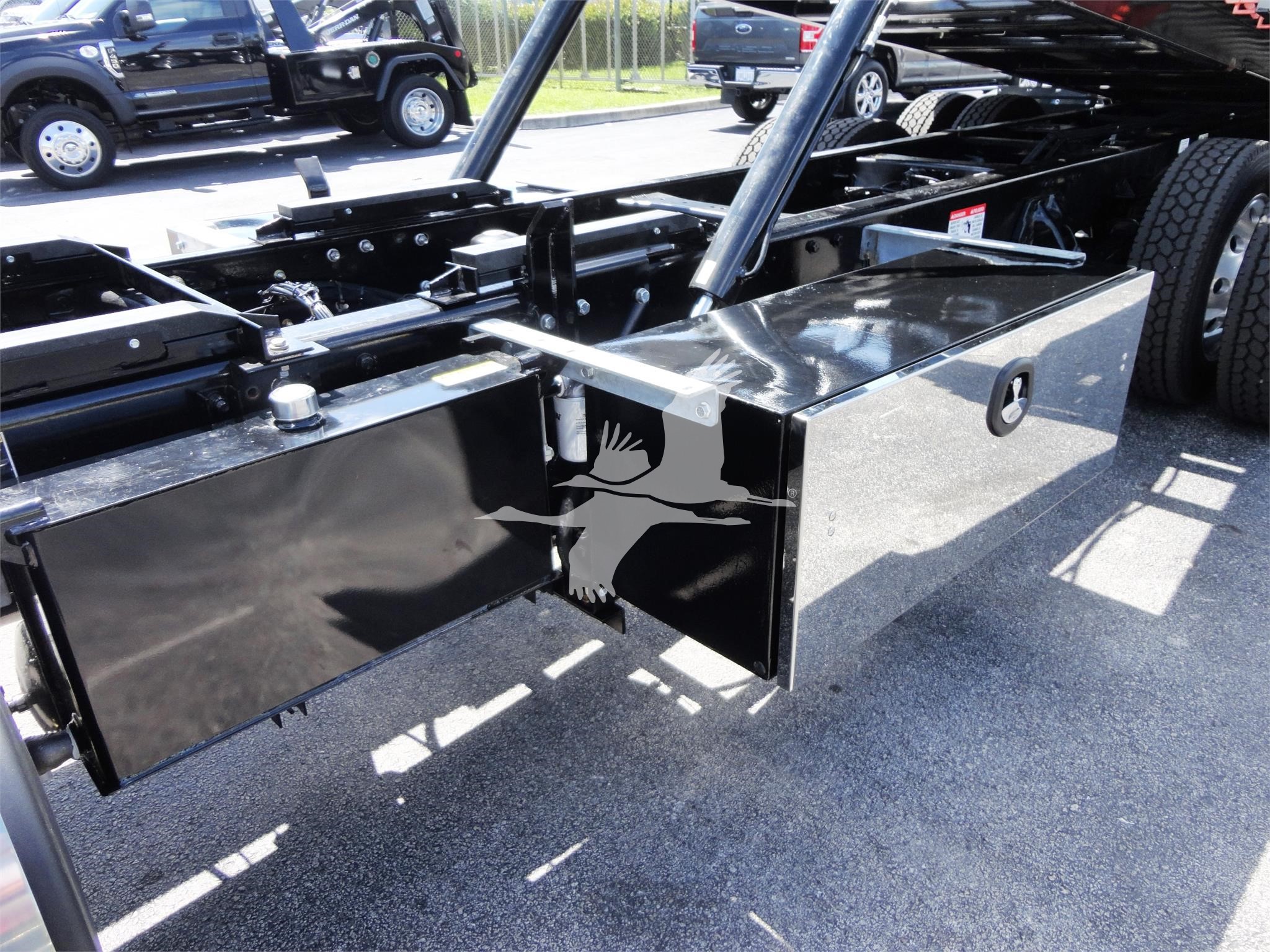 2023 Kenworth W990