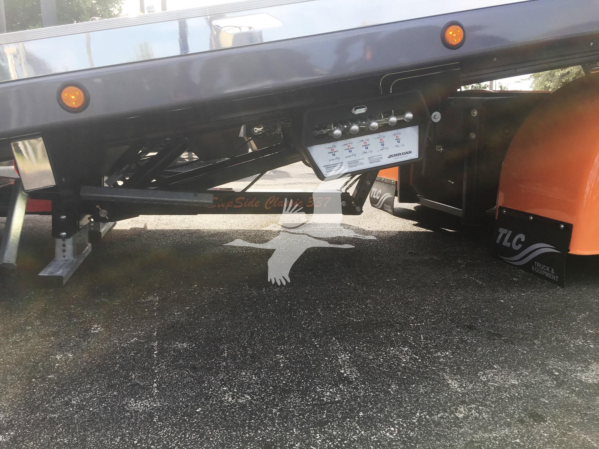 2022 Peterbilt 337