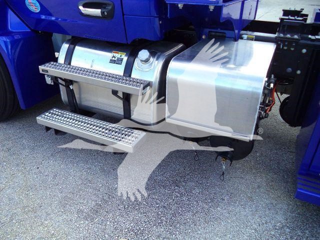 2025 Peterbilt 536