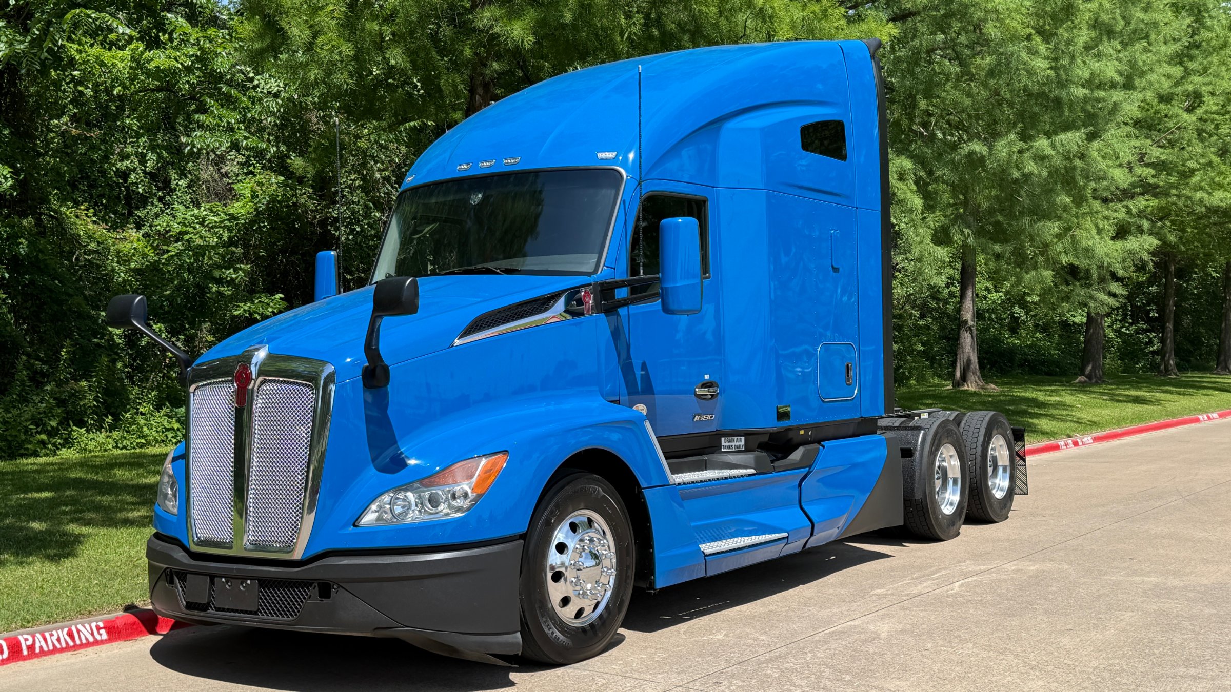 2023 Kenworth T680