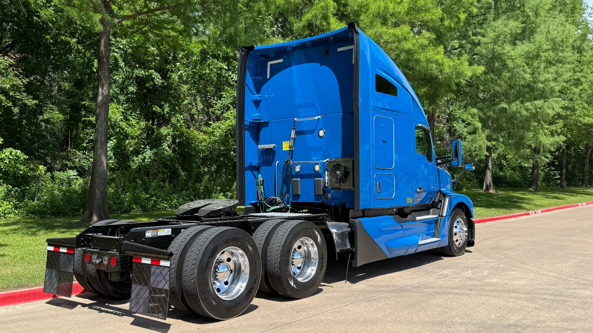 2023 Kenworth T680