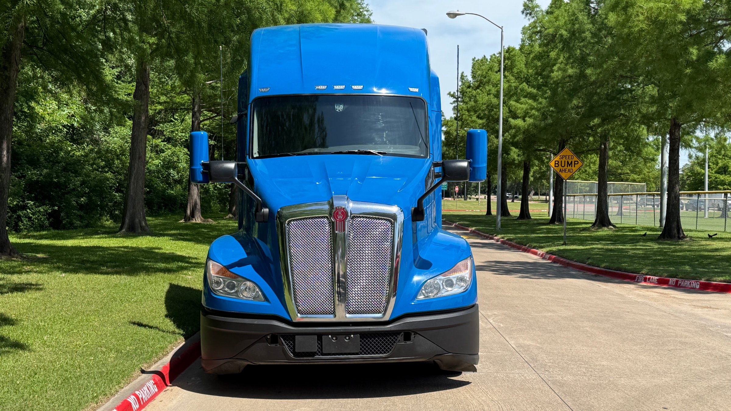2023 Kenworth T680
