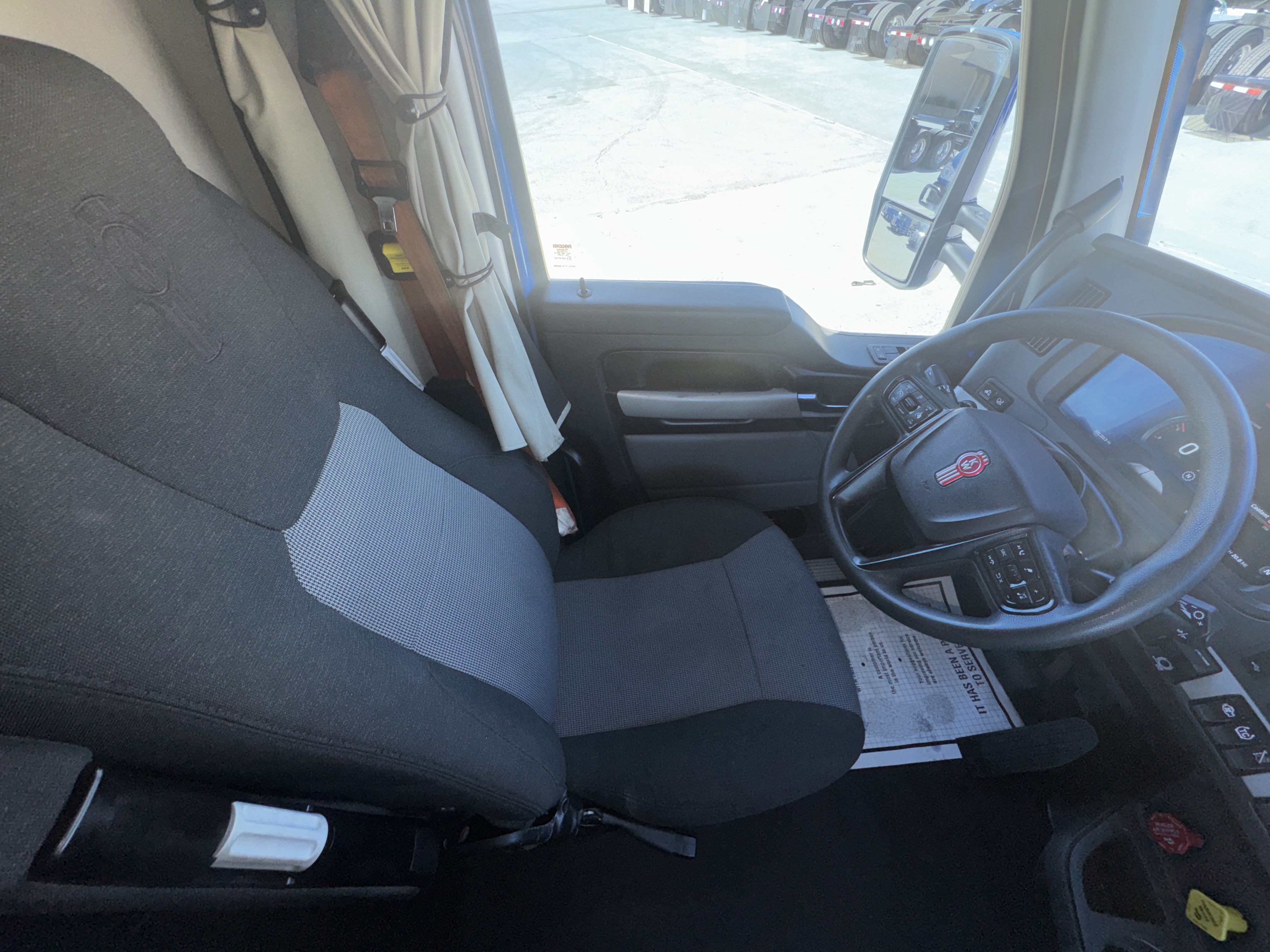 2023 Kenworth T680