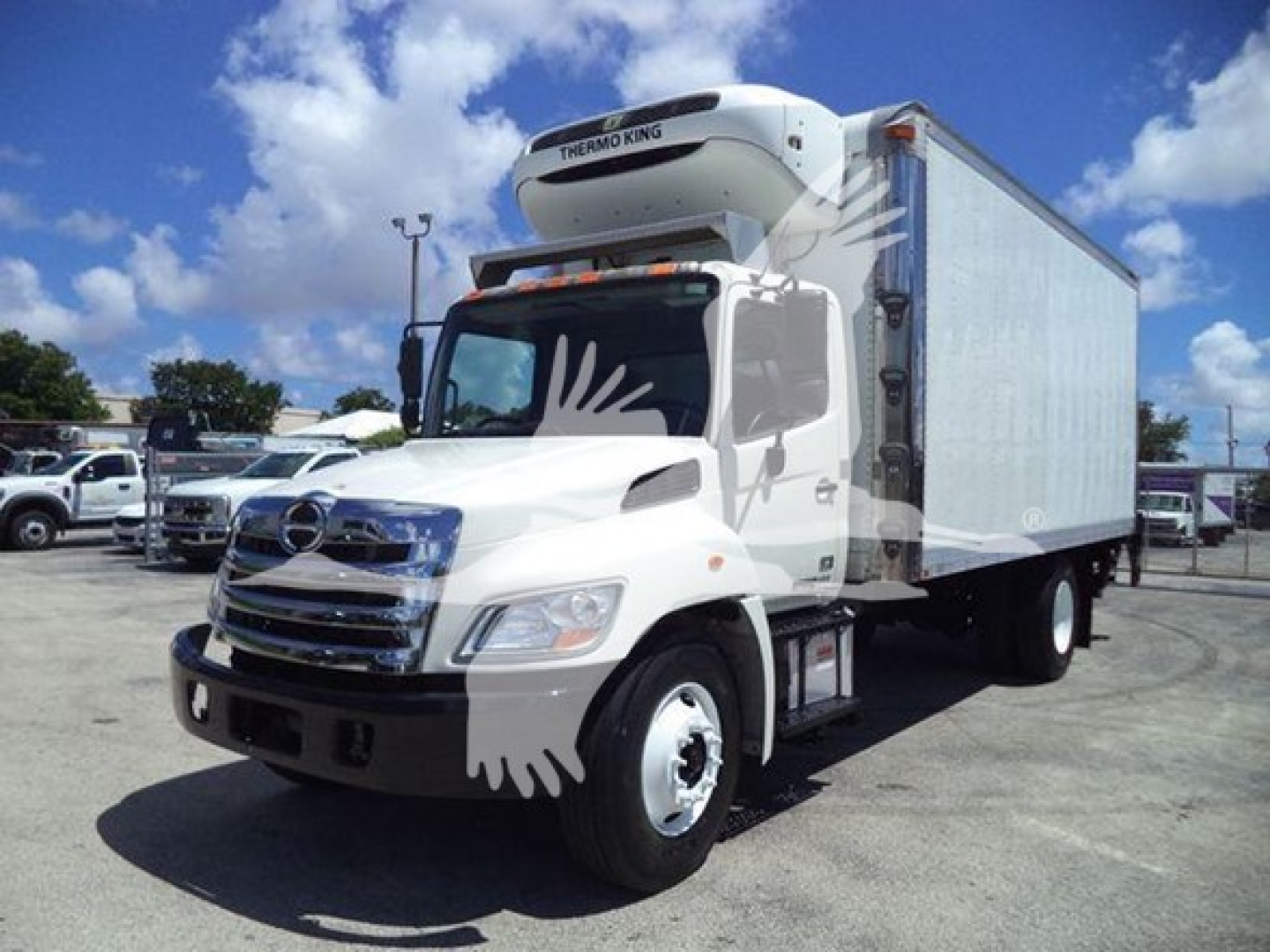 Refrigerated 2015 Hino 268A truck with Cargo Box and Thermo King unit top view showing VIN 5PVNJ8JP0F4S51289 and stock 200152R.