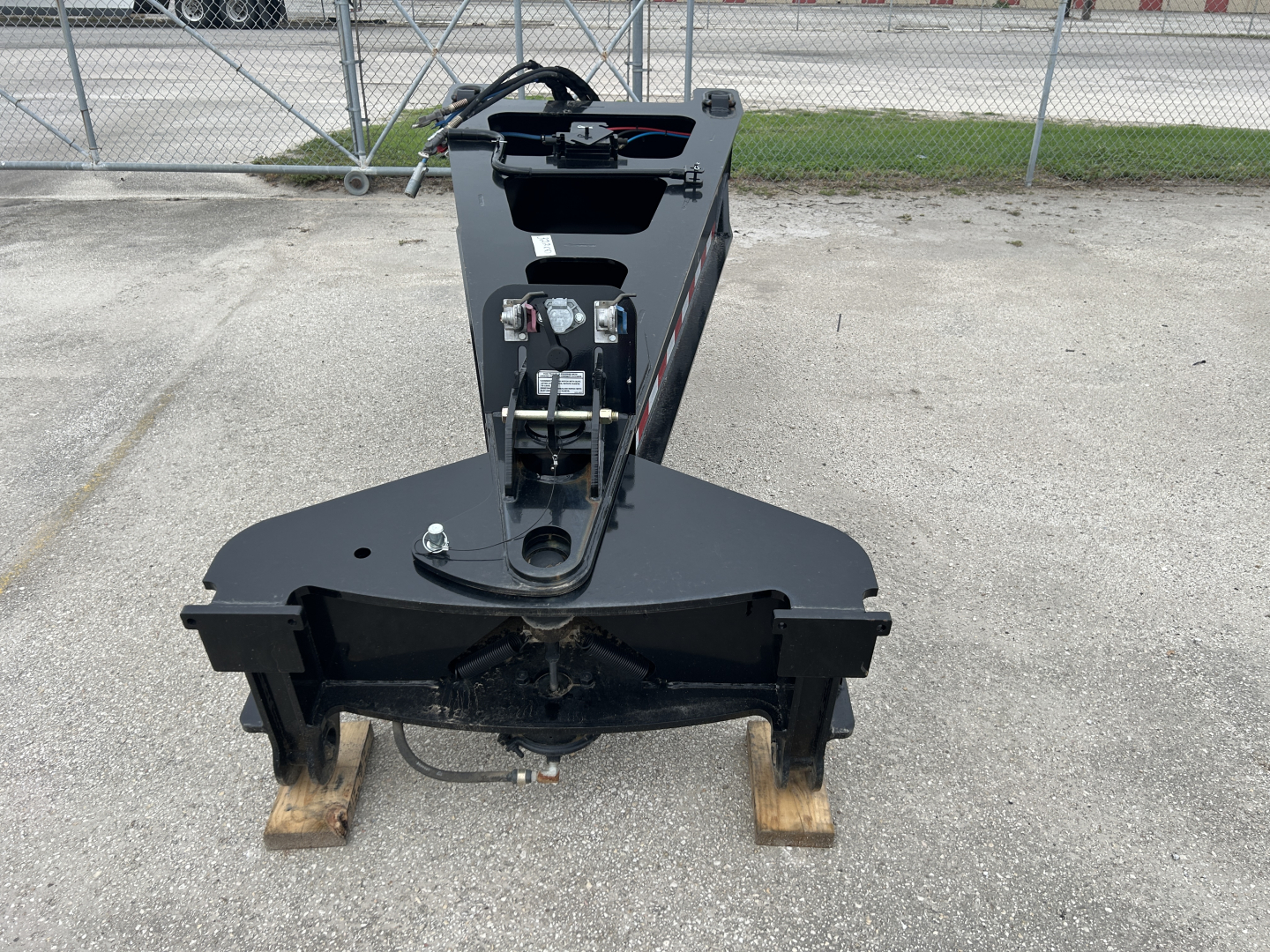 Load King SB141/2-43 trailer hitch apparatus with front view showing mounting frame and coupling hardware.