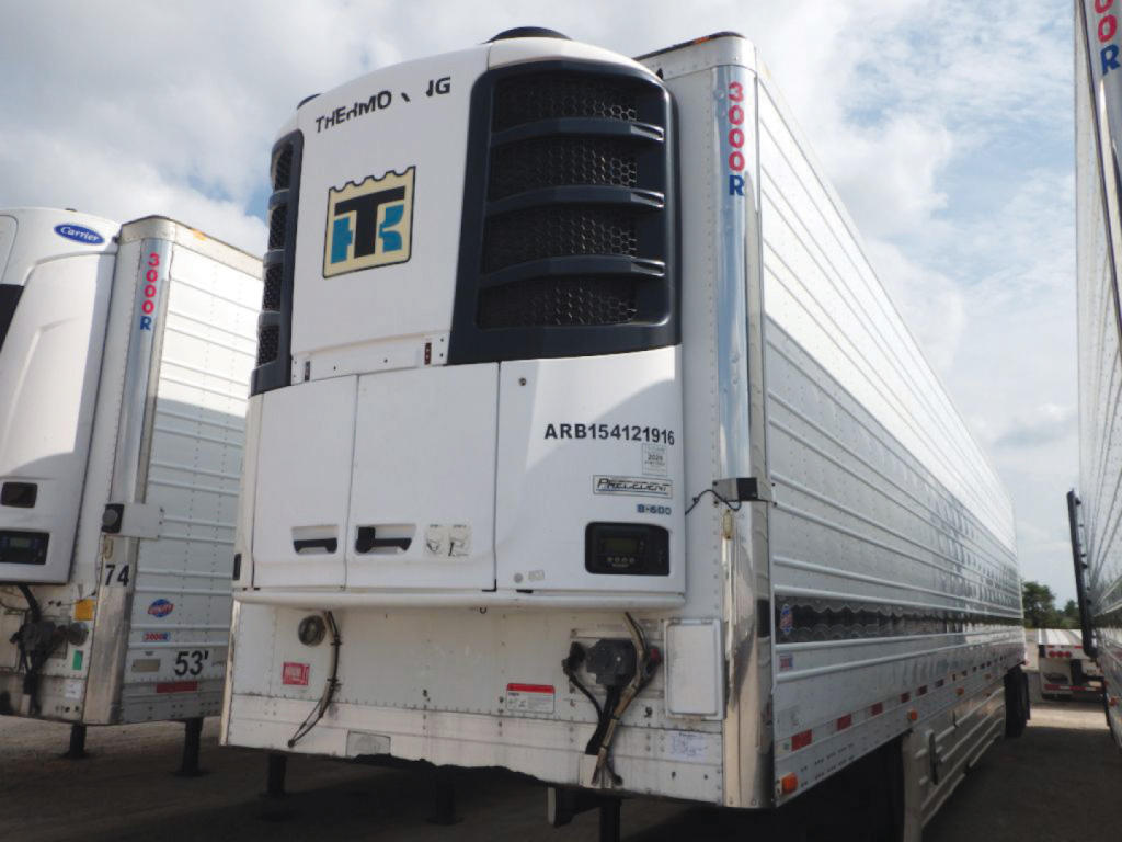 Utility trailer refrigeration unit on front of a 2015 Utility 3000R trailer with HT logo, ARB154121916, side doors, and thermal image.
