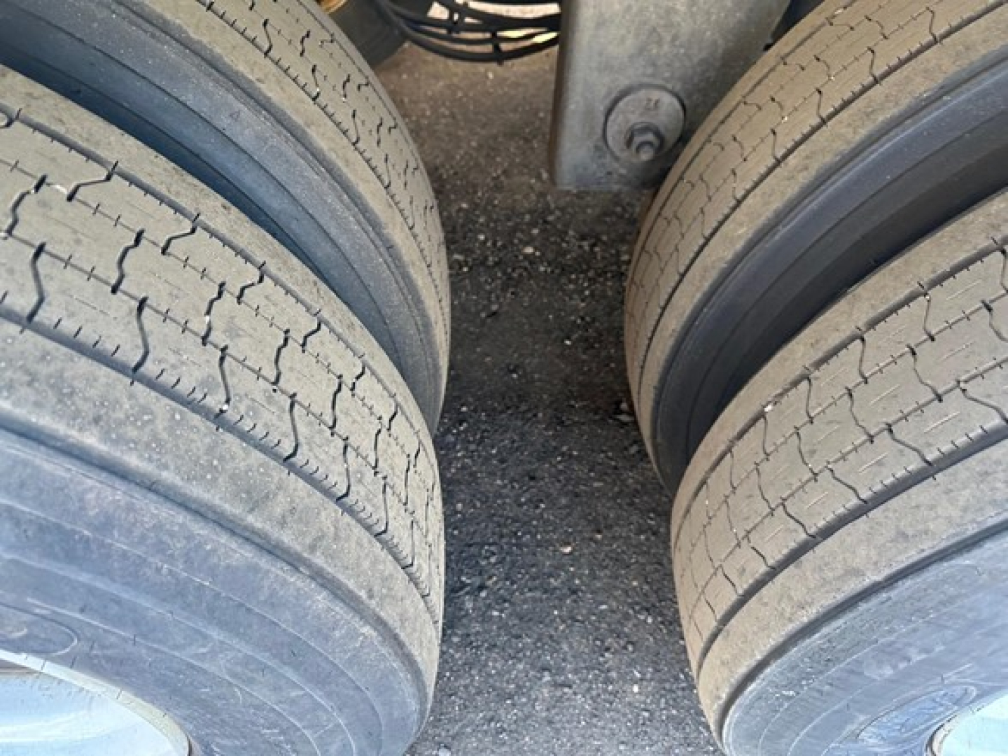 Rear dual trailer tires mounted on a Hyundai air ride dry van showing tread and gap between tires