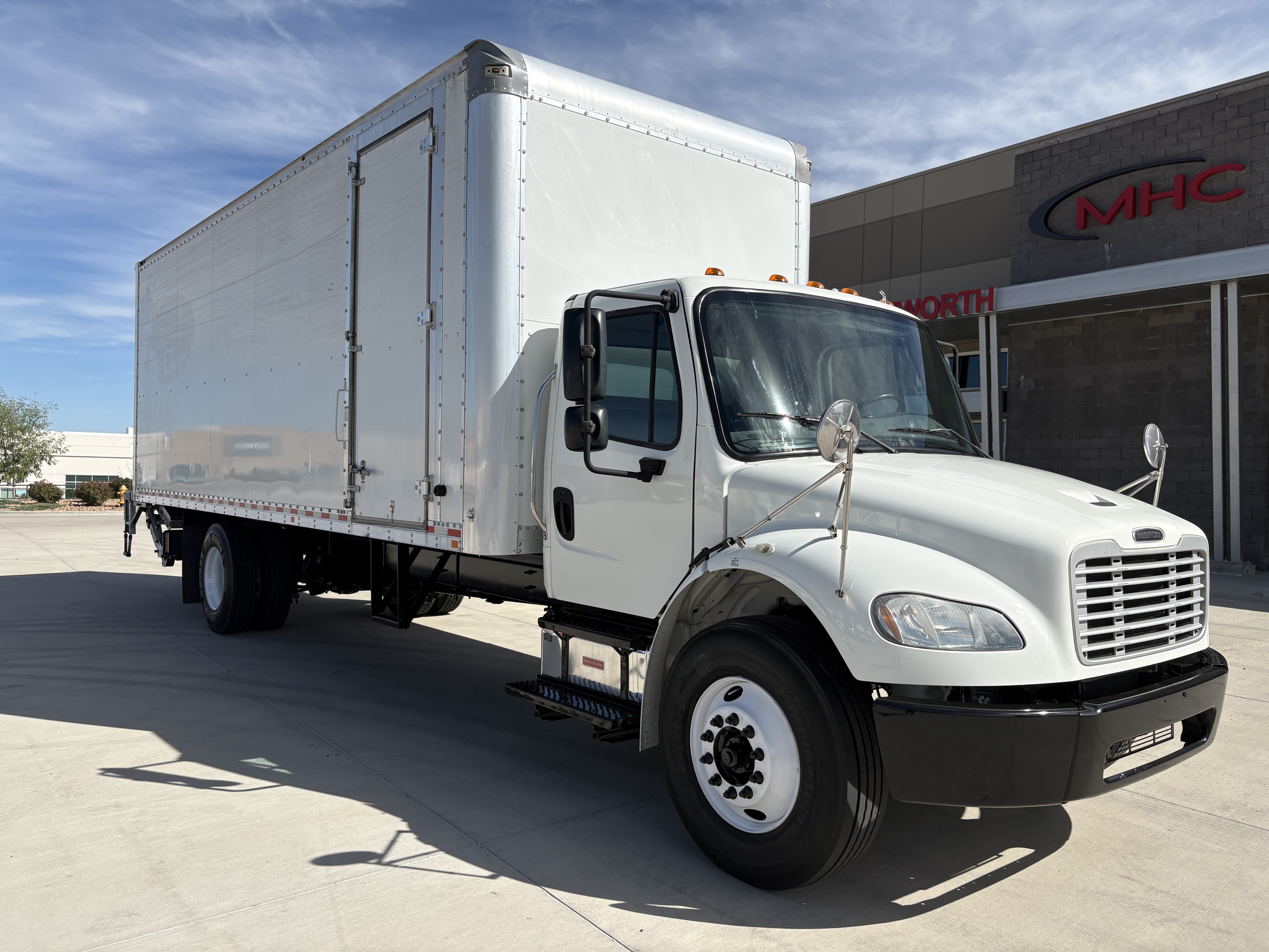 2020 Freightliner M2-106