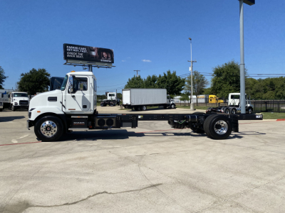 Mack MD6 cab and chassis truck side view showing empty chassis with wheelbase and cab, VIN/stock details not visible on image.