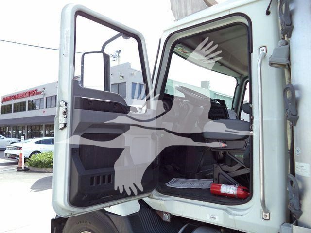 2023 Mack MD6