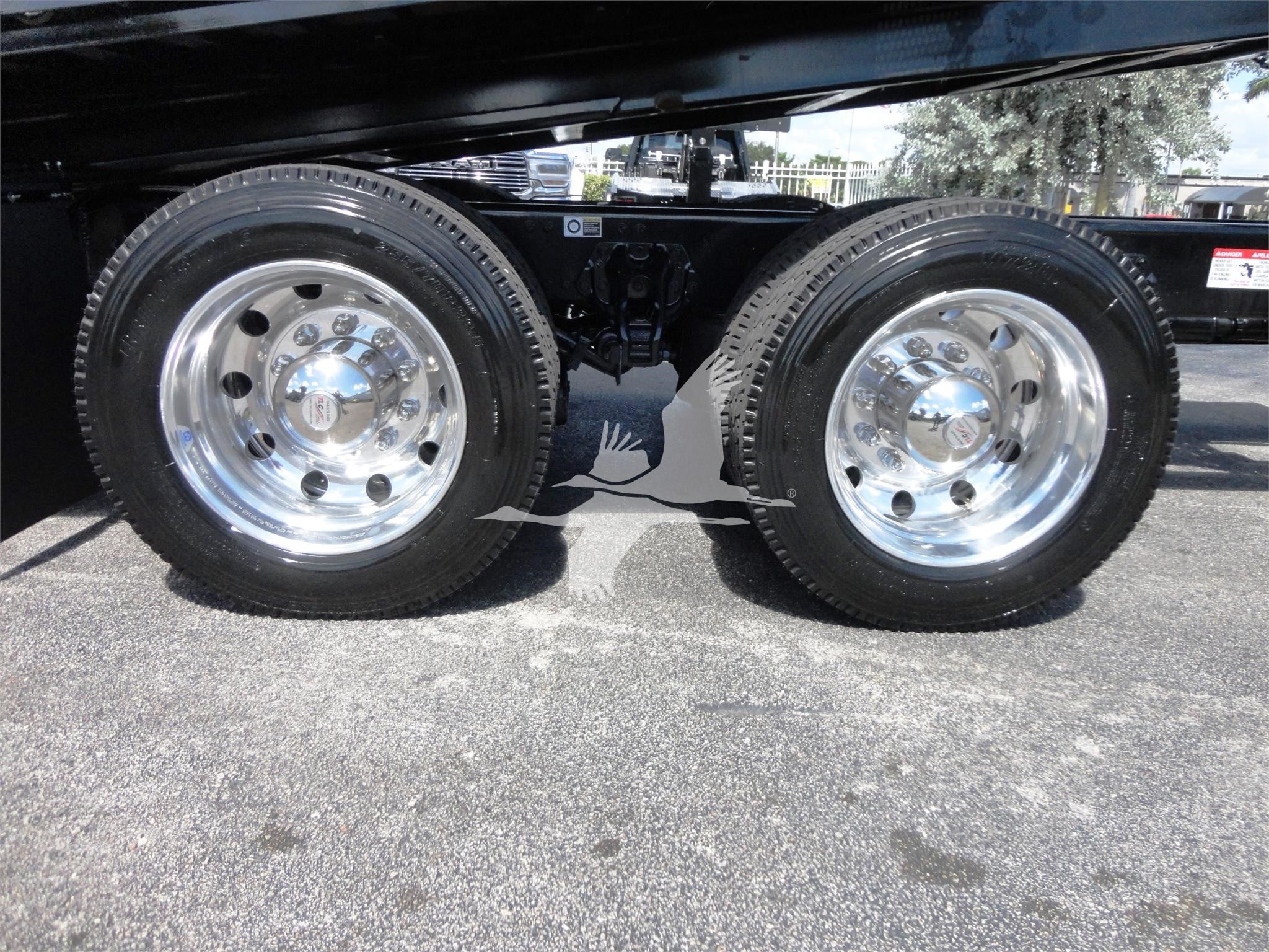 2022 Kenworth W900