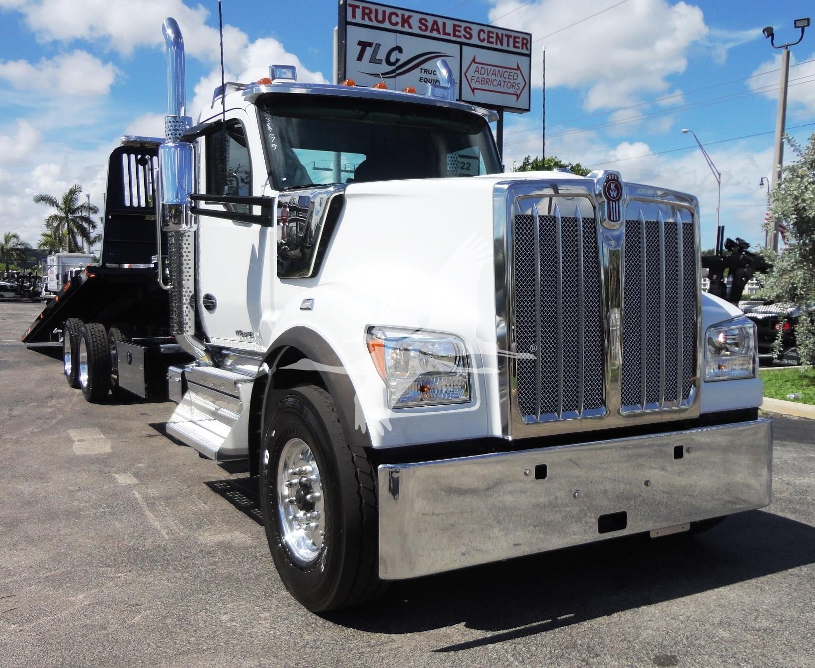 2022 Kenworth W900