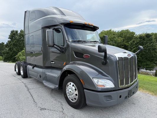 2022 Peterbilt 579