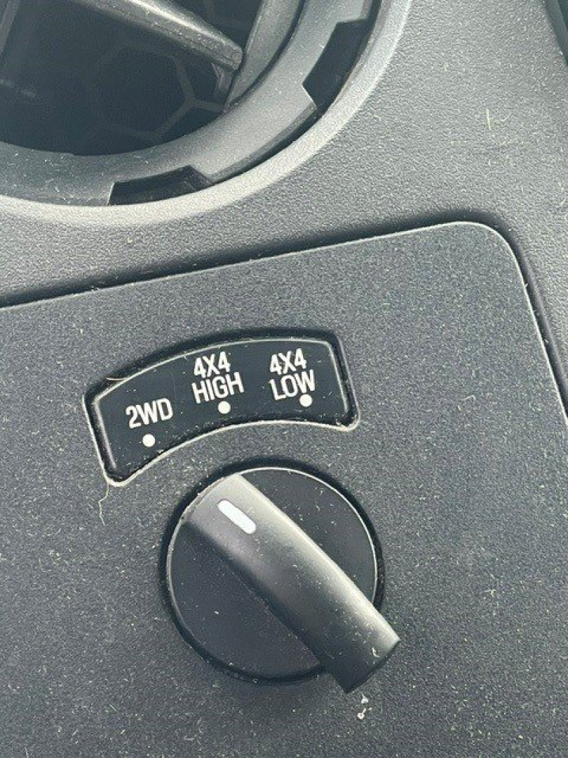 Dashboard switch showing 2WD and 4x4 High/Low options on Ford Super Duty F-250 SRW.