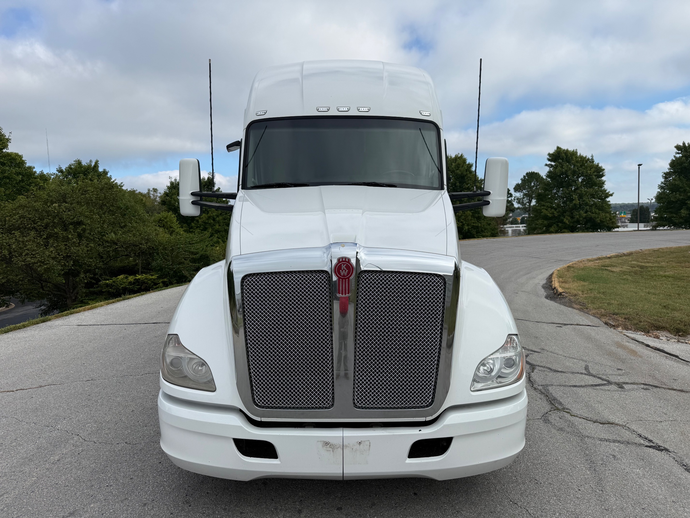 2022 Kenworth T680