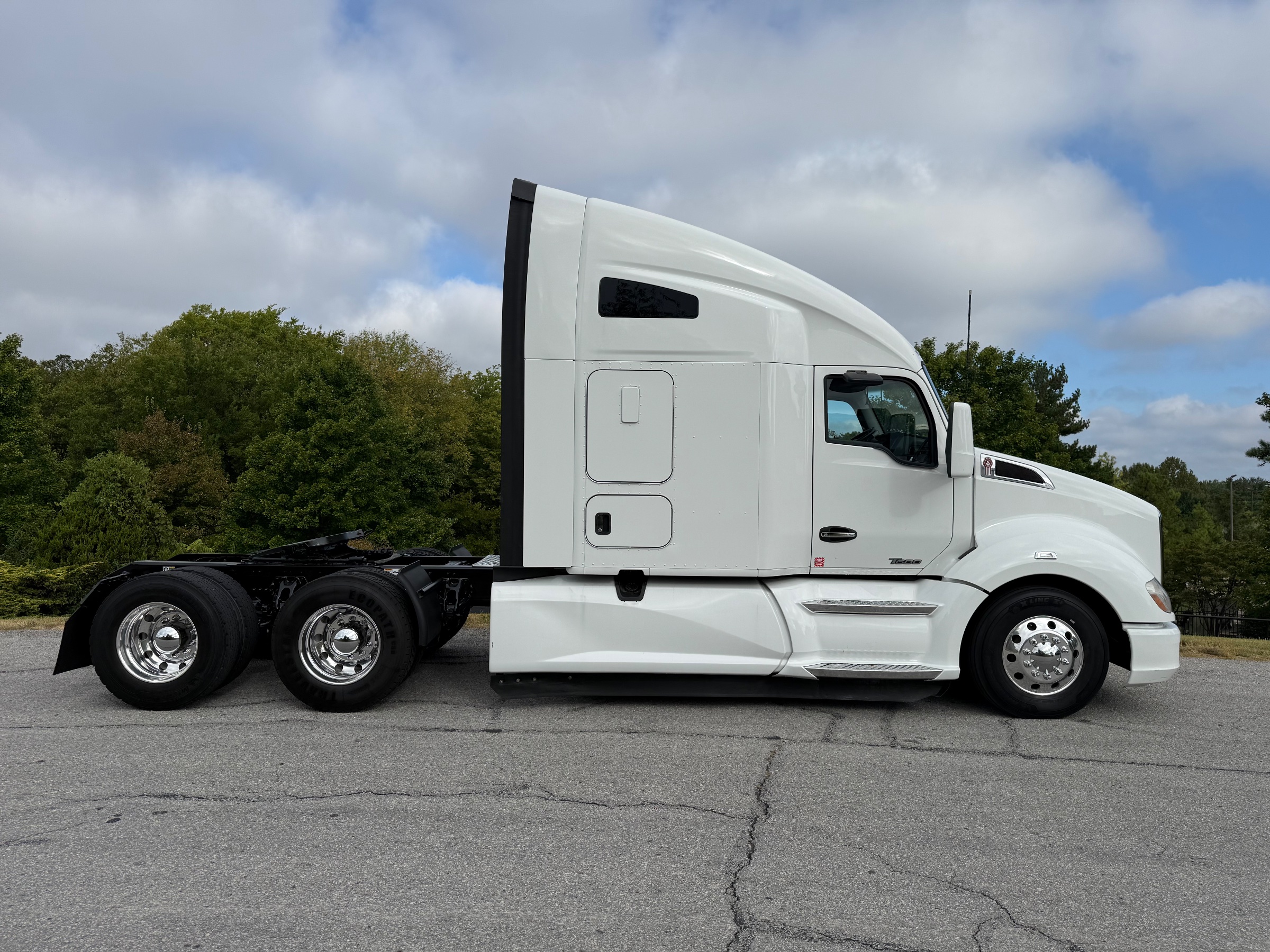 2022 Kenworth T680